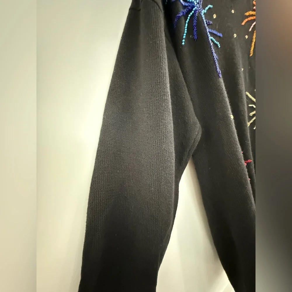 VTG Victoria Harbour black knit sweater w/ beaded fireworks - Picture 4 of 16